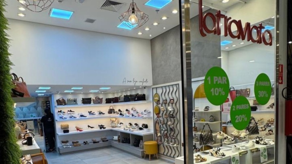 Latraviata do Maxi Shopping tem liquidação de 50% em toda a loja