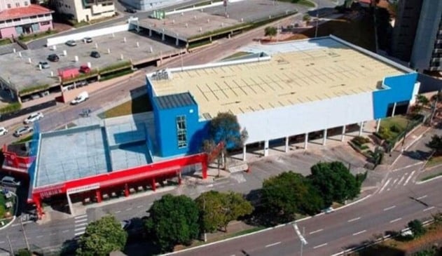 Loja da Decathlon no Beco Fino está quase pronta