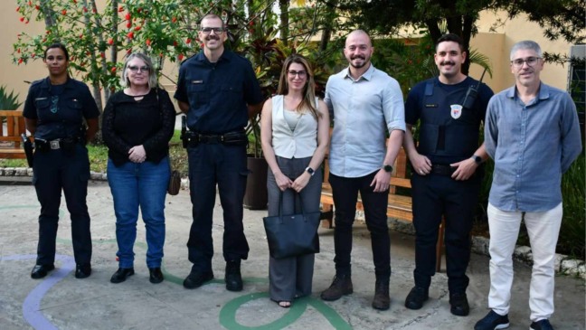 Autoridades de Jundiaí e de São Bernardo do Campo.