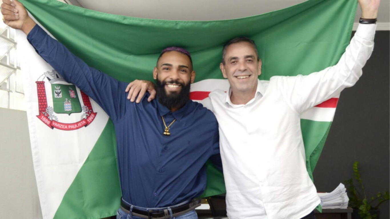 Lutador Cláudio Ribeiro retorna a Várzea Paulista após grande vitória no UFC