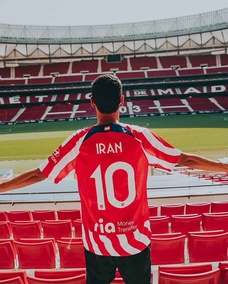 Luva de pedreiro anuncia fim de sua carreira como influenciador