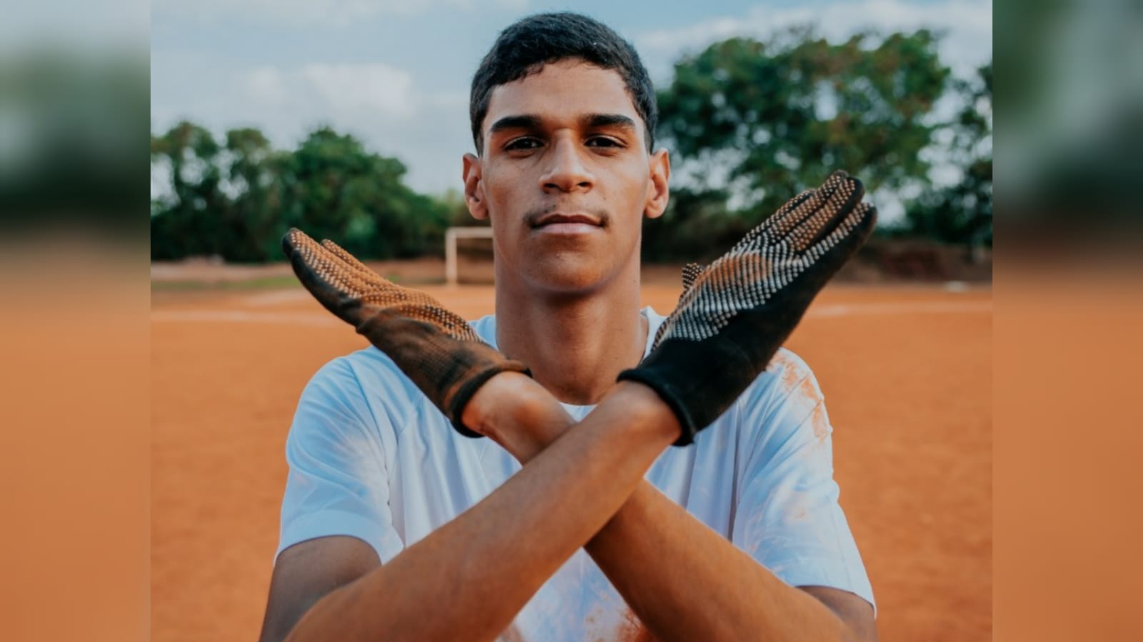 Luva de pedreiro anuncia fim de sua carreira como influenciador1