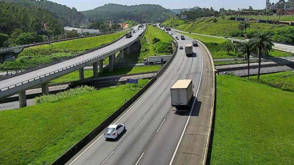 Mais de 1 milhão de veículos devem passar pela Anhanguera e Bandeirantes nos feriados Mais de 1 milhão de veículos devem passar pela Anhanguera e Bandeirantes nos feriados