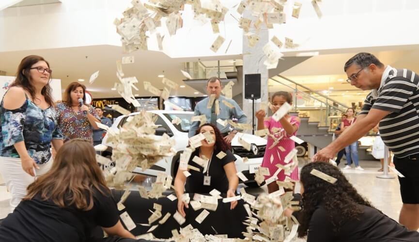 Foram sorteados os três carros 0km