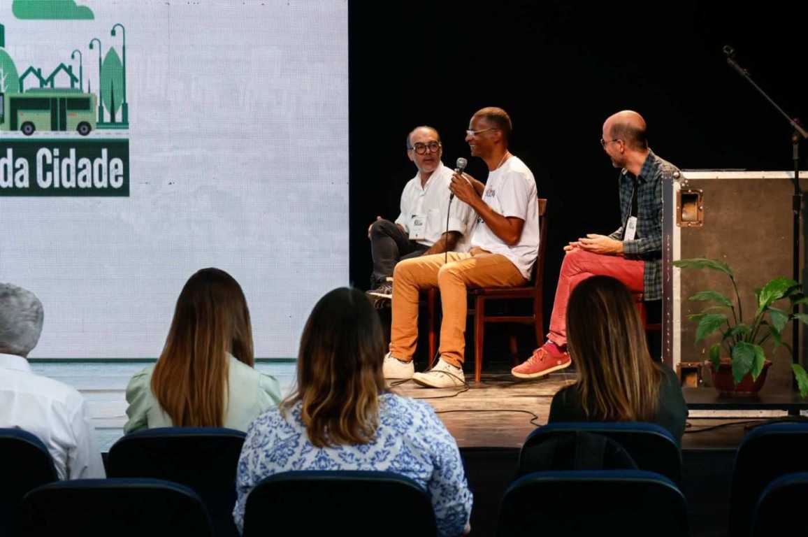 Membros do Conselho Municipal de Política Territorial na 6ª Conferência Municipal da Cidade