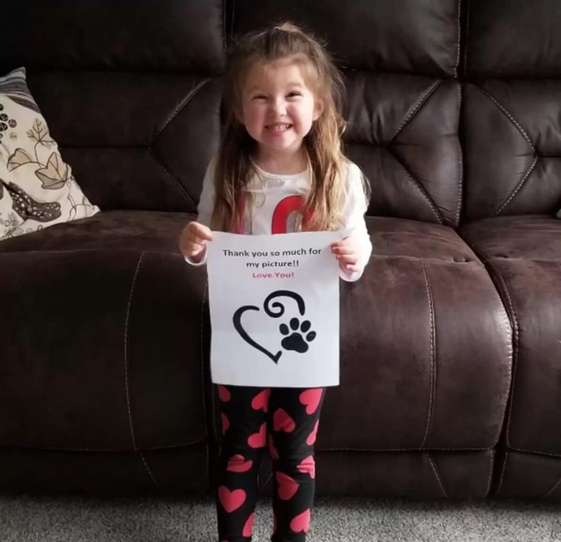 Menina recebe carta de resposta de cachorro