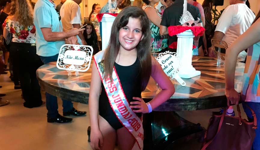 Menina supera trauma de incêndio e vira 'Miss Jundiaí'