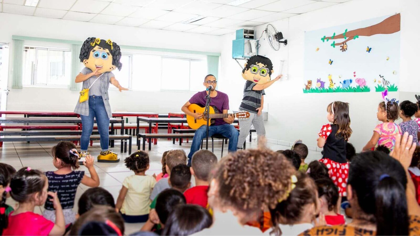 Apresentação em escola municipal de Itupeva