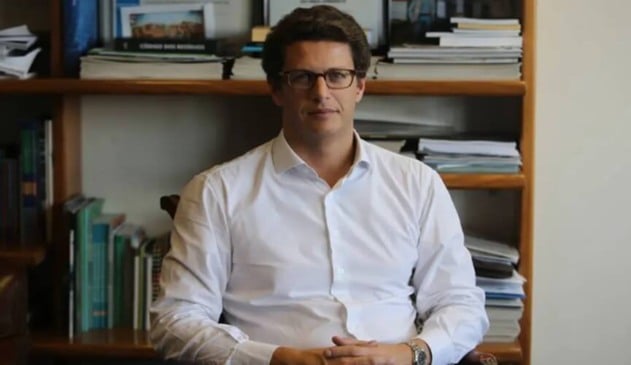 Ministro do Meio Ambiente é internado em Brasília
