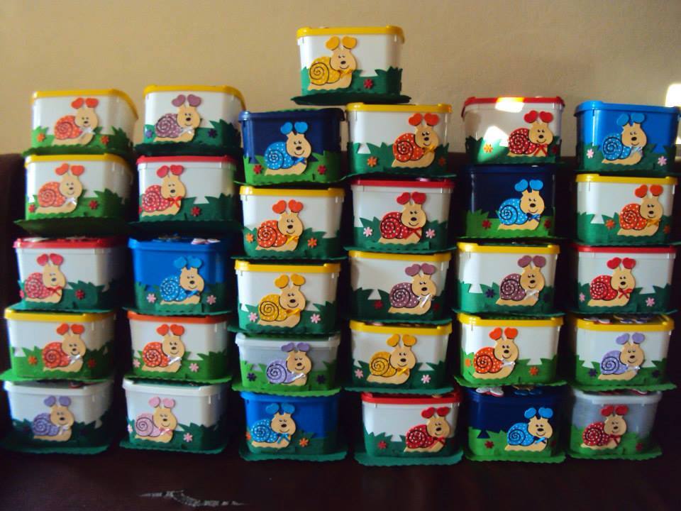 Caixinhas de sorvete viram potes decorados