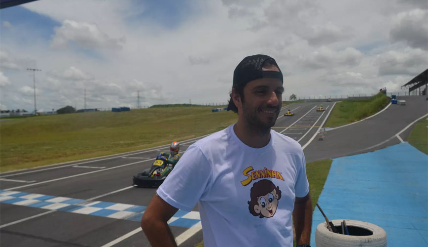 Fotofrafia do ex-piloto de stock-car