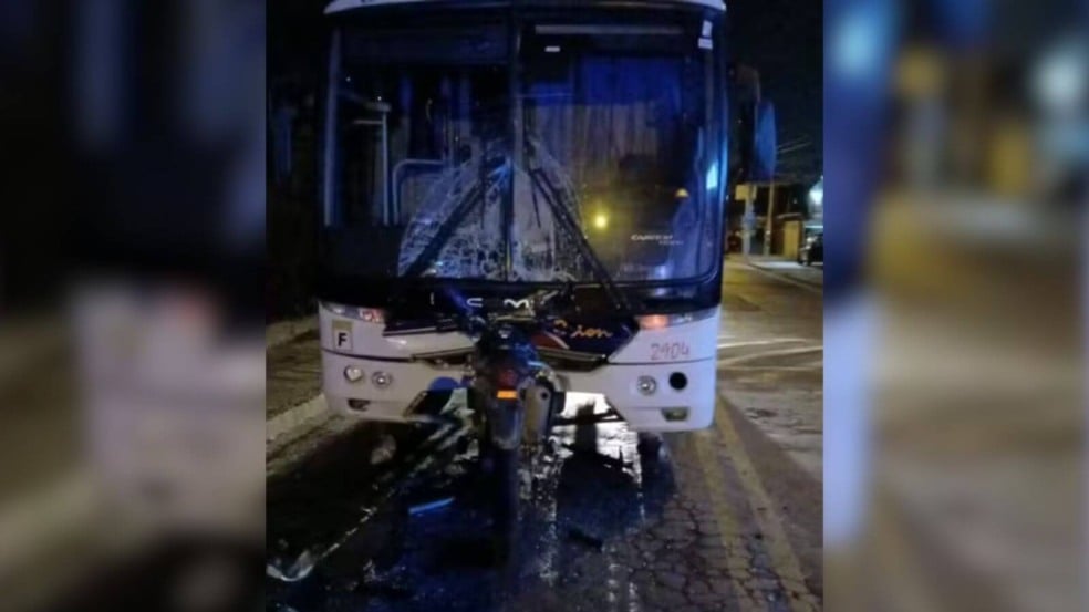 Motociclista morre em acidente com ônibus em Jundiaí