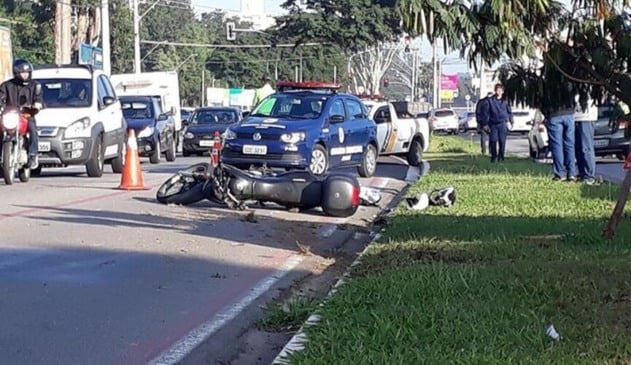 Motociclista morre