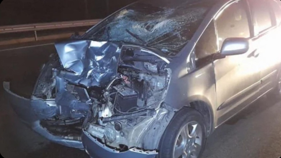 Motociclista na contramão bate de frente com carro e morre em Jundiaí Motociclista na contramão bate de frente com carro e morre em Jundiaí