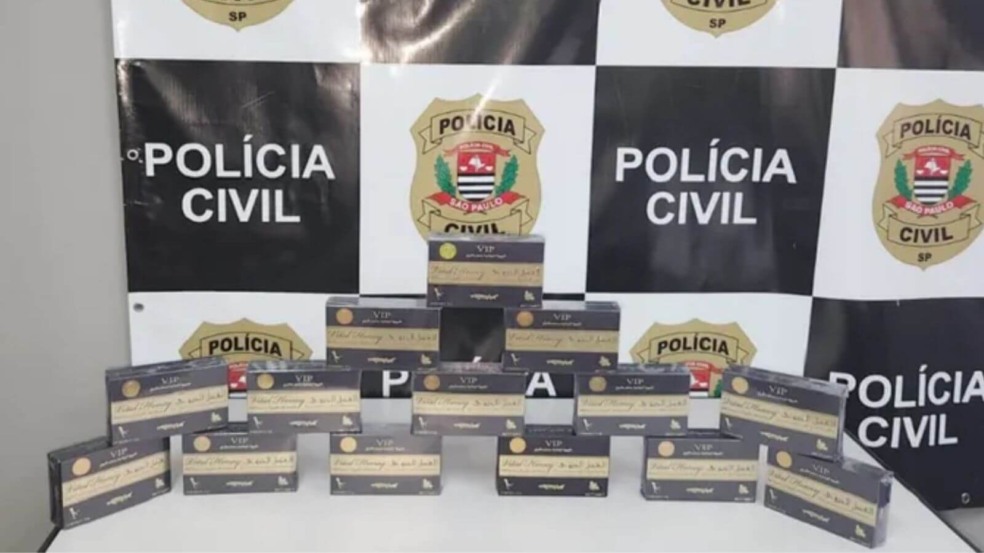 Mulher é presa em Jundiaí com mais de 160 sachês do 'melzinho do amor'