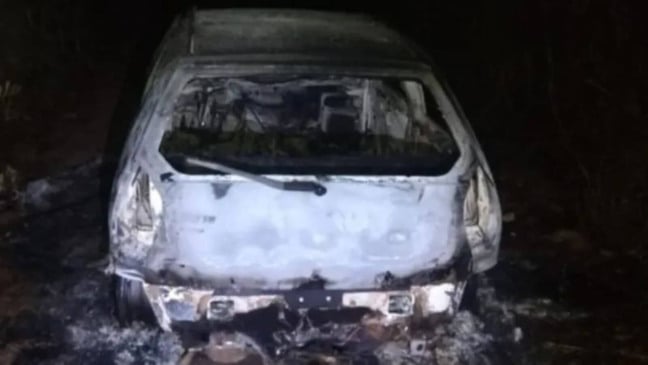 Carro incinerado