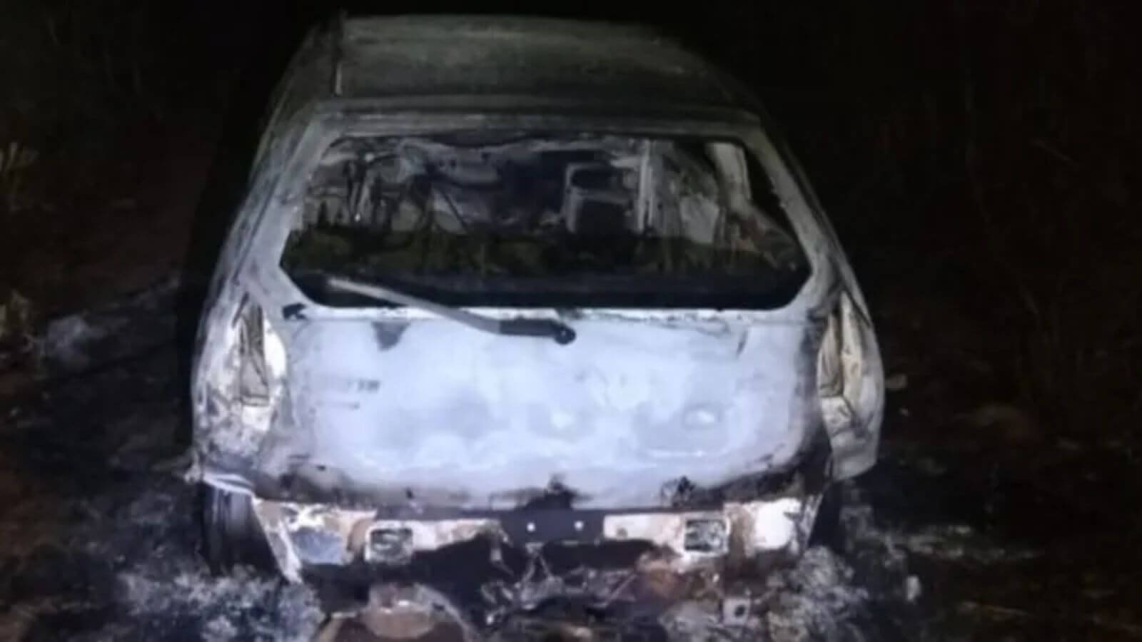Carro incinerado