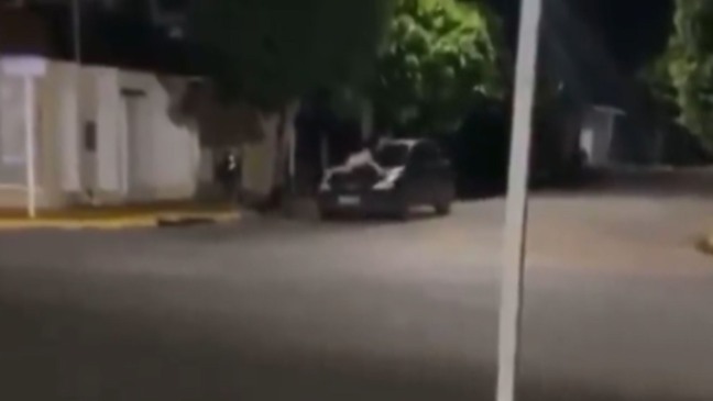 Mulher no para-brisa