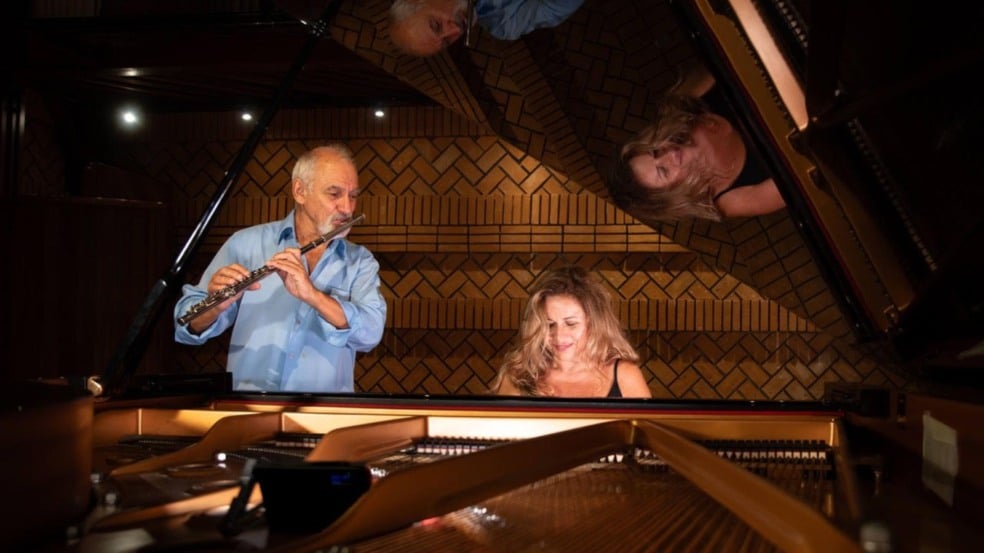 Heloísa Fernandes – piano e Toninho Carrasqueira – flauta, se apresentam na Sala Glória Rocha
