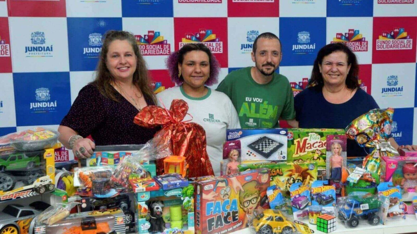 Brinquedos doados para campanha de Natal
