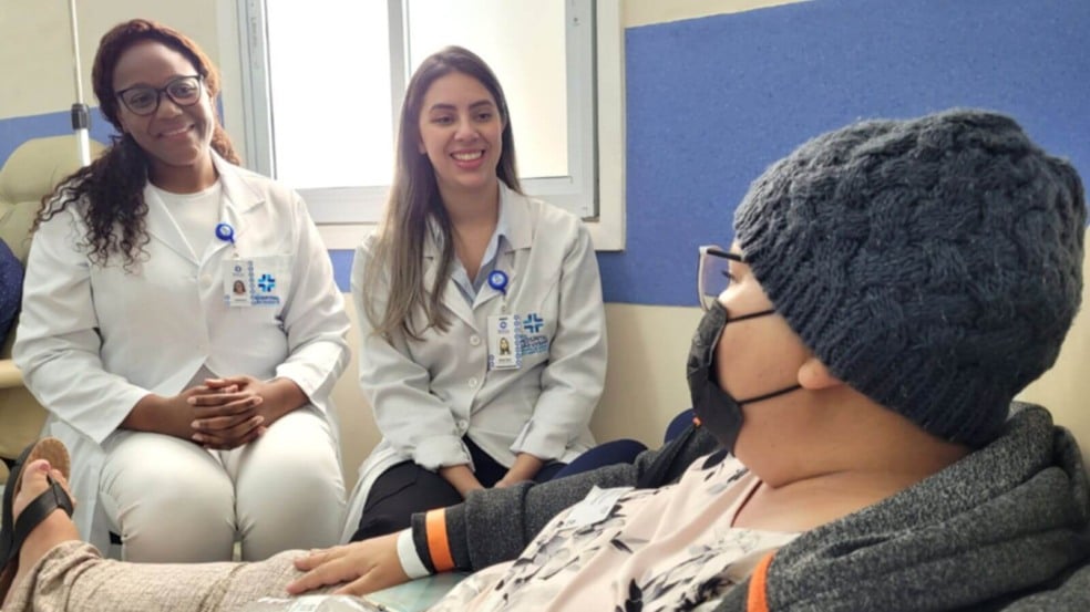 Pacientes oncológicos são acompanhados de perto pelas profissionais do Serviço de Navegação do Hospital São Vicente