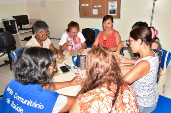 Nova UBS Jardim do Lago oferece artesanato como ferramenta terapêutica