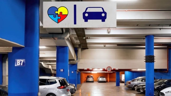 Estacionamento com vagas exclusivas para autistas