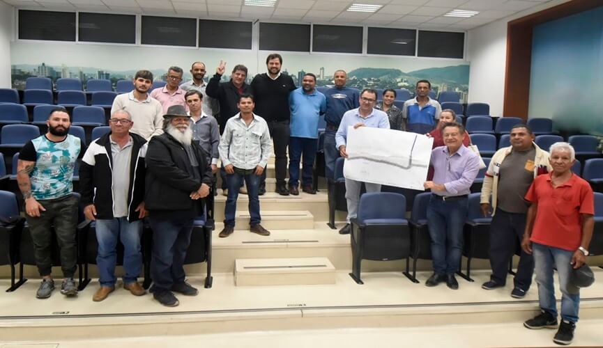 Novo Horizonte recebe pavimentação, drenagem e iluminação