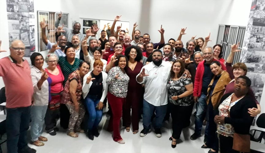 Membros do PT de Jundiaí reunidos Novos dirigentes do PT tomam posse em Jundiaíz Membros do PT de Jundiaí reunidos Novos dirigentes do PT tomam posse em Jundiaíz