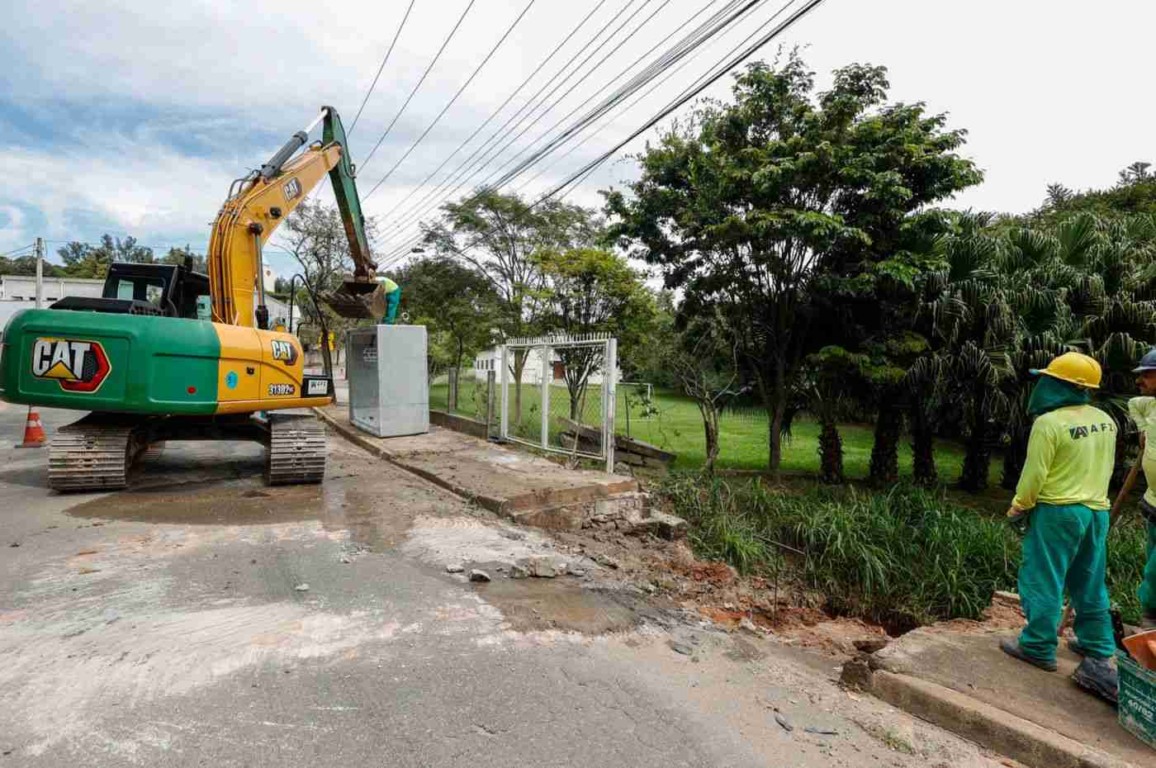 Obras de melhoria no sistema de drenagem no Traviú estão avançadas Obras de melhoria no sistema de drenagem no Traviú estão avançadas