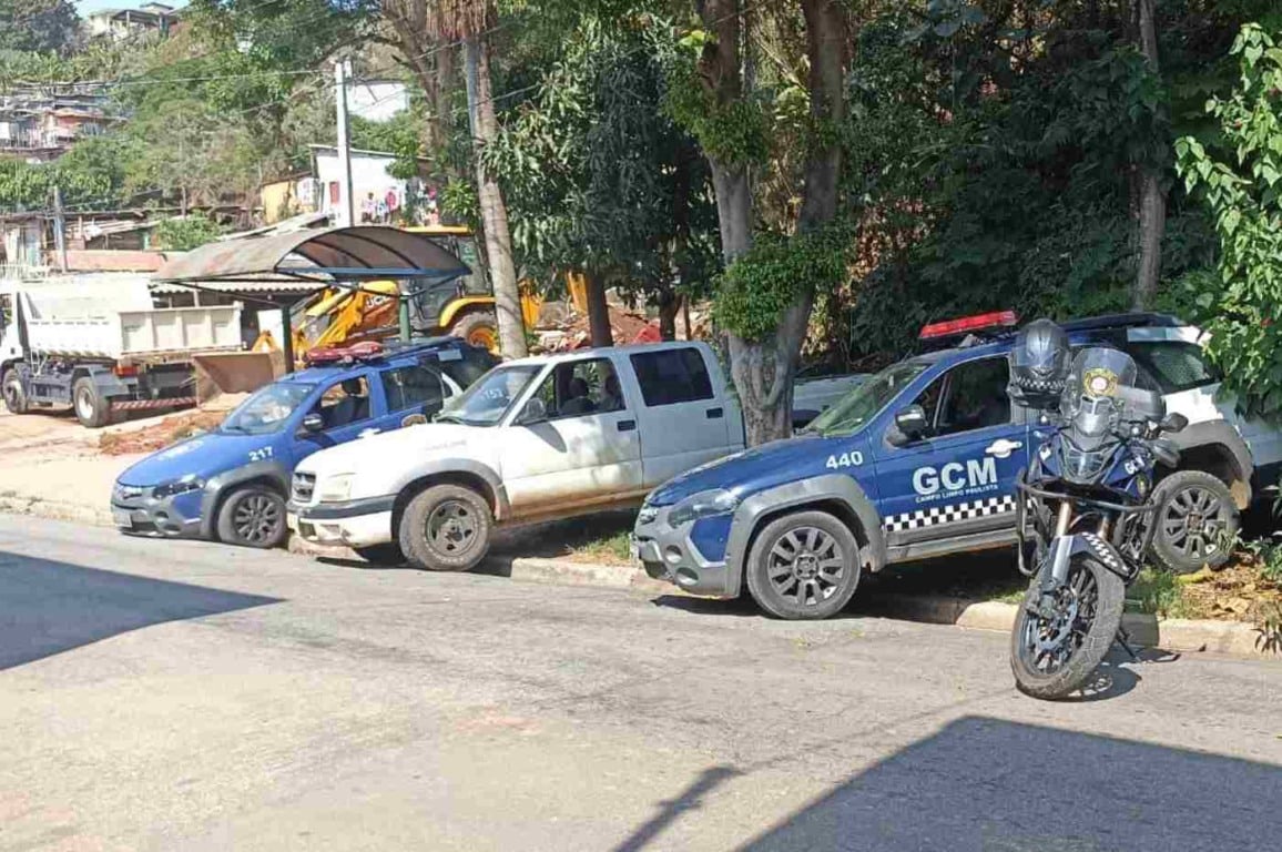 Polícia Civil e CPFL fazem operação de combate a "gatos" em Campo Limpo Paulista Polícia Civil e CPFL fazem operação de combate a "gatos" em Campo Limpo Paulista