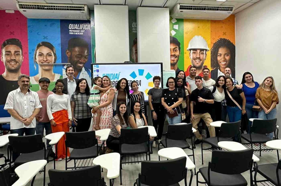 Alunos da ETEC Best exploram oportunidades no Espaço Jundiaí Empreendedora Alunos da ETEC Best exploram oportunidades no Espaço Jundiaí Empreendedora