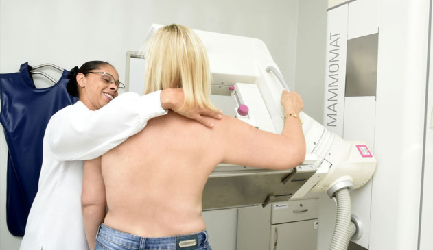 Outubro Rosa - mês de conscientização sobre o câncer de mama