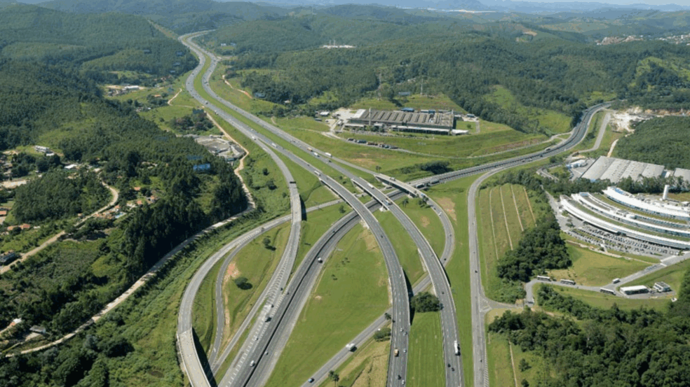 CCR AutoBAn registra 633 mil veículos que trafegaram entre saída e chegada à SP no feriado