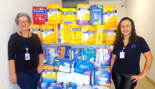 Palestra arrecada 282 fraldas geriátricas para pacientes do Hospital São Vicente