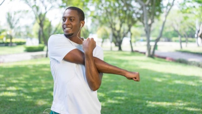 homem fazendo atividade física