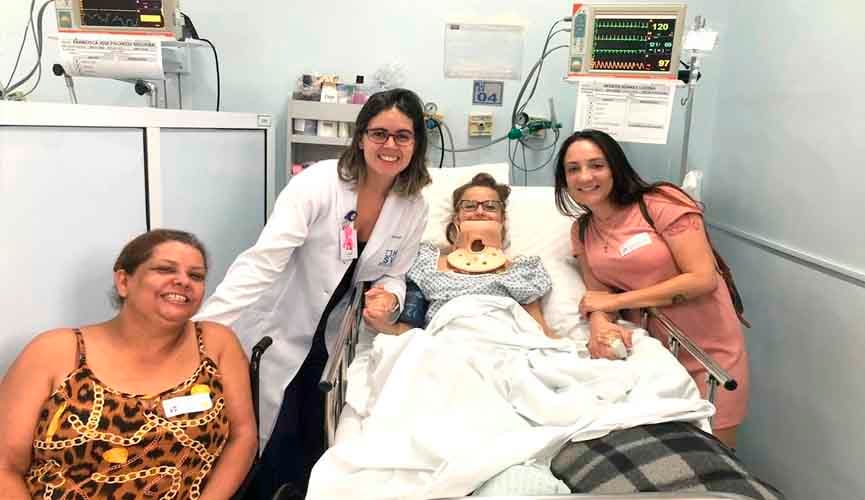 Paratriatleta que teve pernas amputadas visita jovem que passou por procedimento em Jundiaí