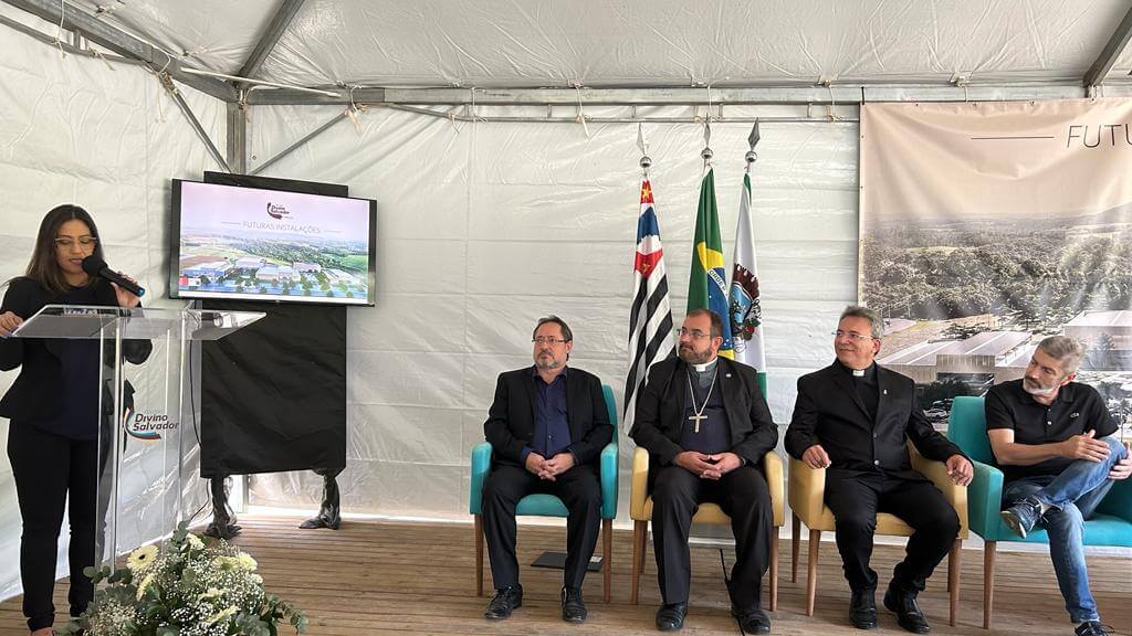 Colégio Divino em Cabreúva