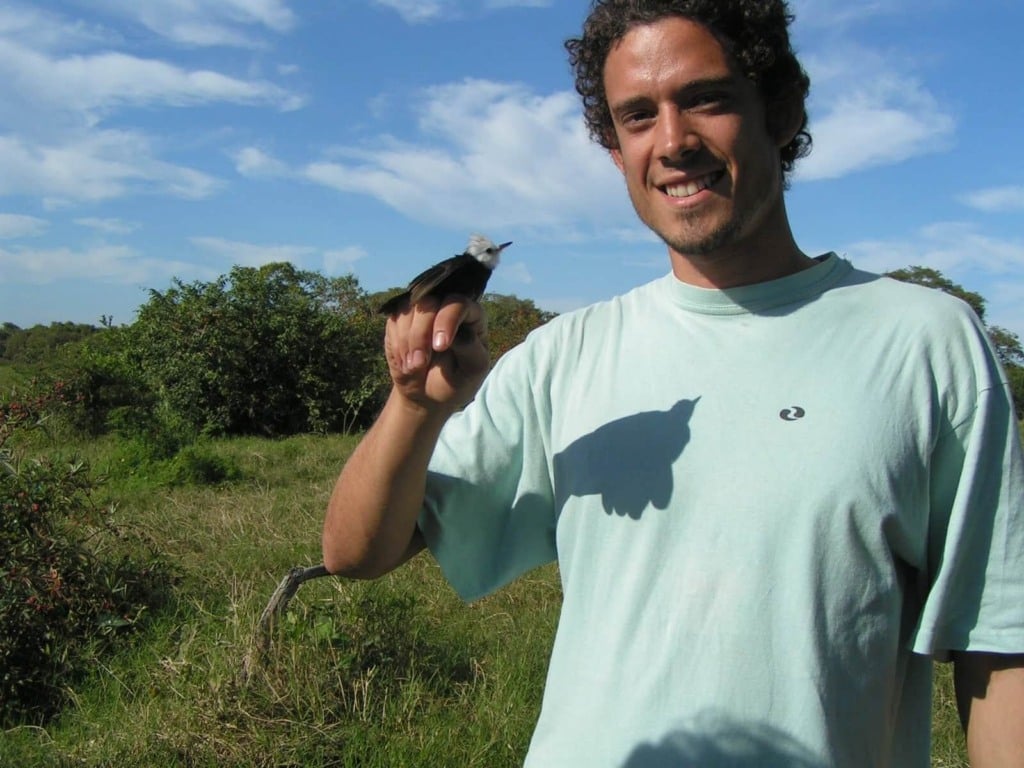 Biólogo Pedro Davison