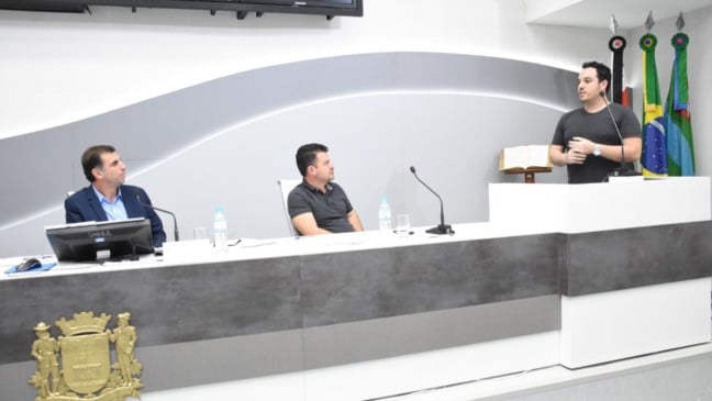 Um local foi apontado como apto para a pesca esportiva, caso a proposta do vereador Cristiano Lopes, seja aprovada e sancionada: o Parque Espelho D'Água