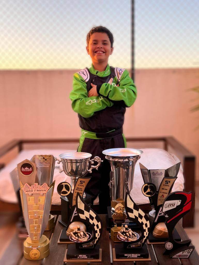 Piloto mirim de Jundiaí, Gabriel está de malas prontas para campeonato em Lima, no Peru