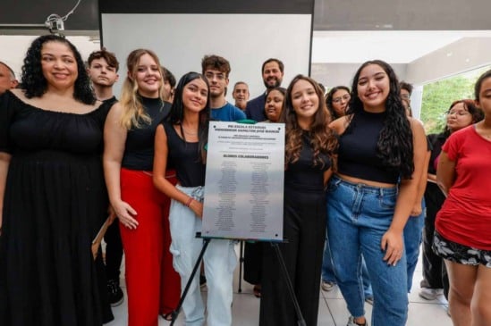 Alunos são homenageados por projeto que revitalizou a avenida Luiz Crivelaro