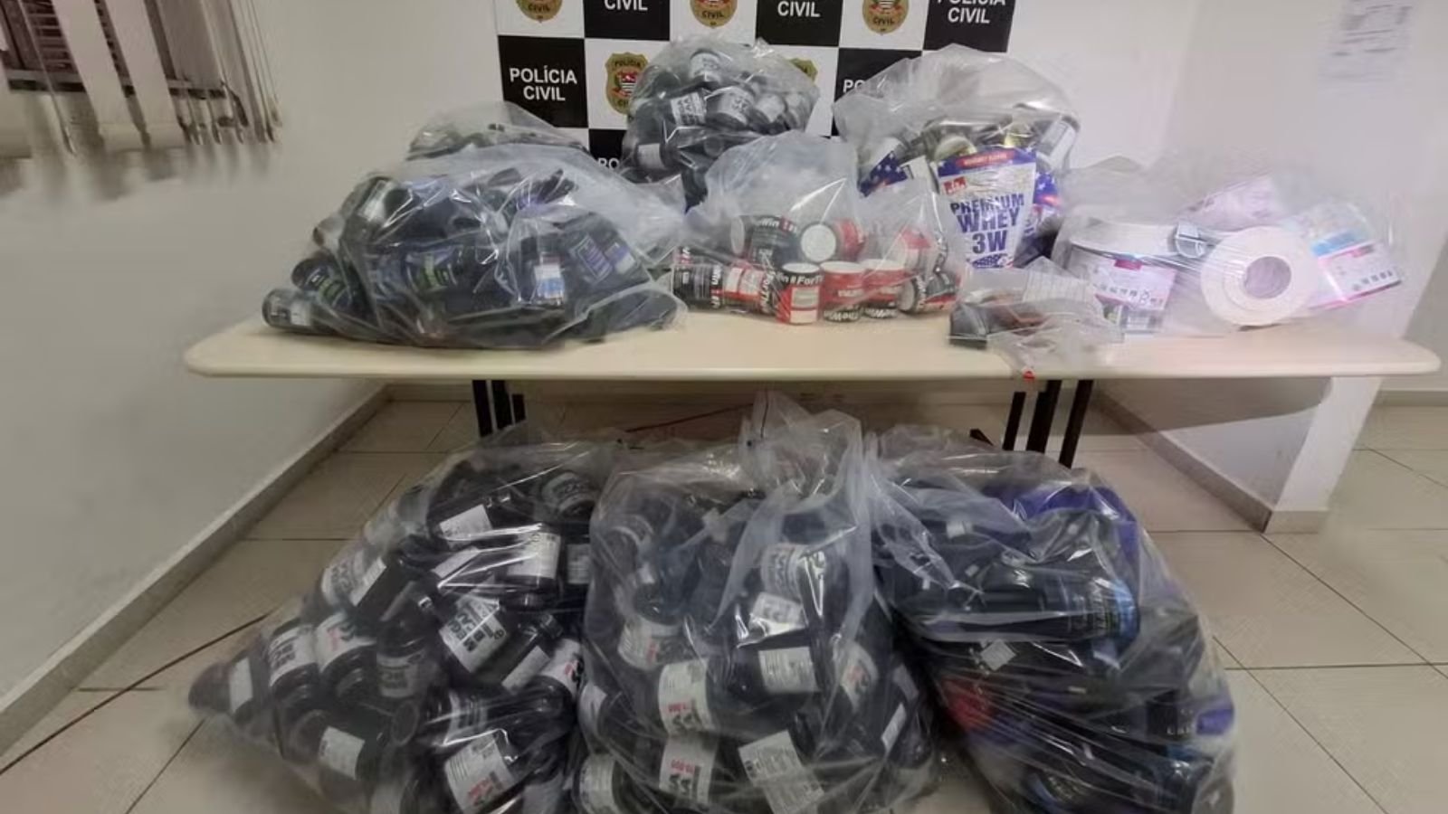 Polícia apreende suplementos falsificados na região de Jundiaí