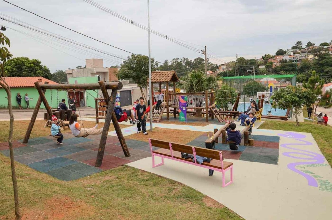 Praça Família & Espaço Pet foi inaugurada oficialmente na noite desta terça-feira (30). Foto: Prefeitura de Jundiaí Praça Família & Espaço Pet foi inaugurada oficialmente na noite desta terça-feira (30). Foto: Prefeitura de Jundiaí