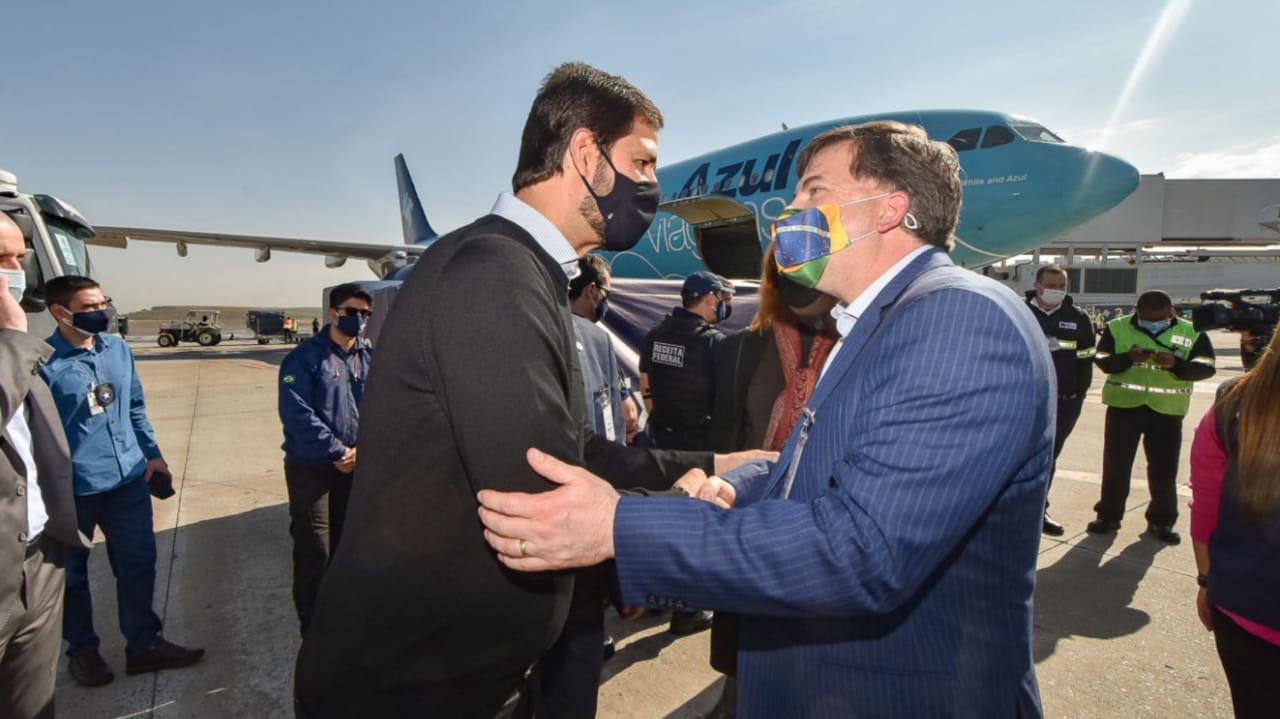 Luiz Fernando com o embaixador americano, Todd Chapman