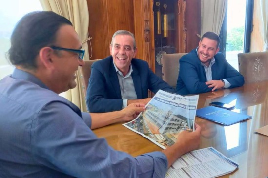 Prefeito Prof. Rodolfo e Vice-Governador de SP discutem equipamentos para Novo Hospital e Maternidade de Várzea Paulista