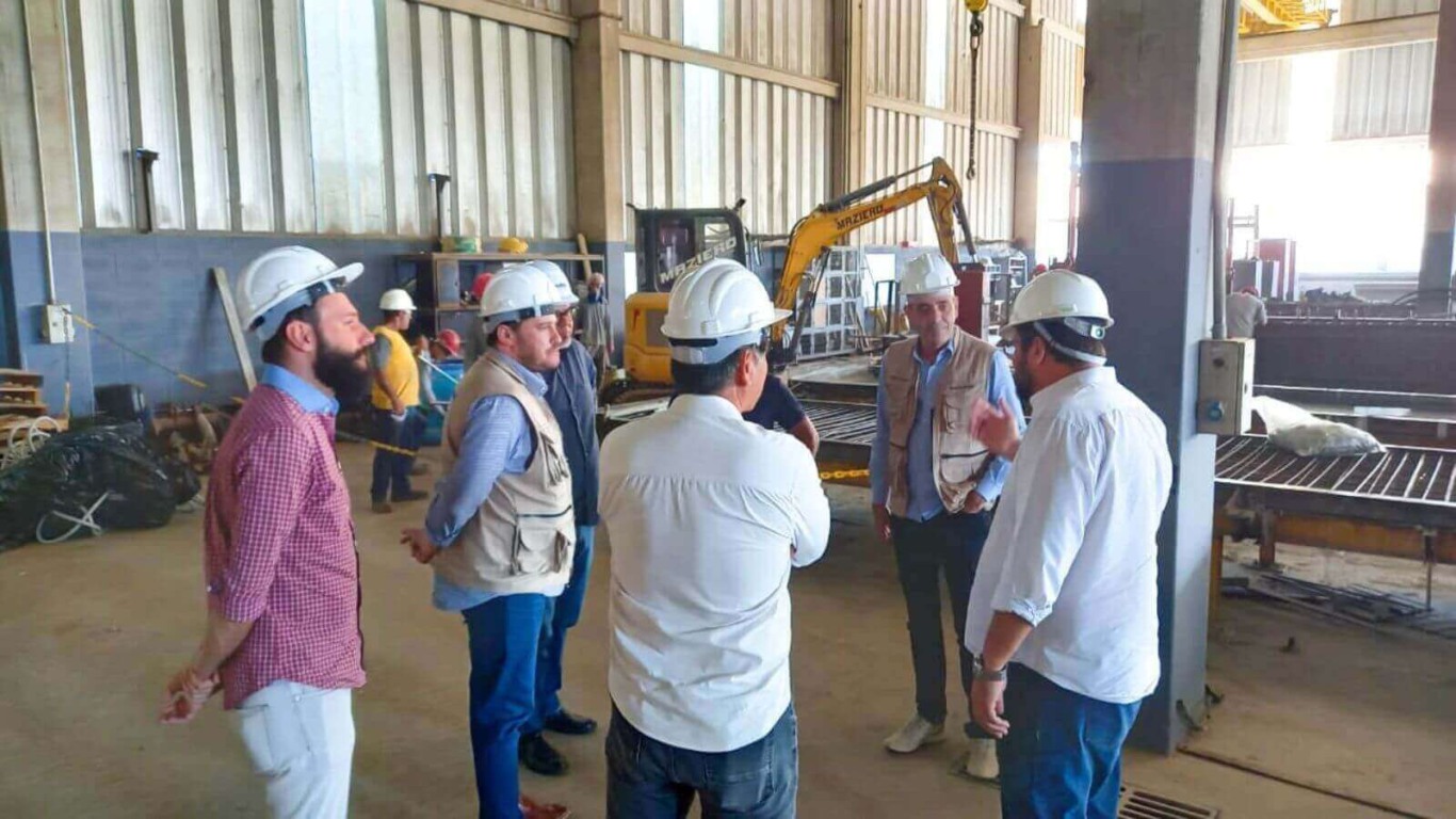 Prefeito de Várzea Paulista visita fabricação de pré-moldados do Novo Hospital3