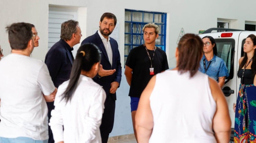 Prefeito visita serviços da área social de Jundiaí