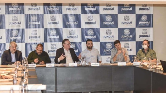 Gestores de Jundiaí e monitores do CCR AutoBAn