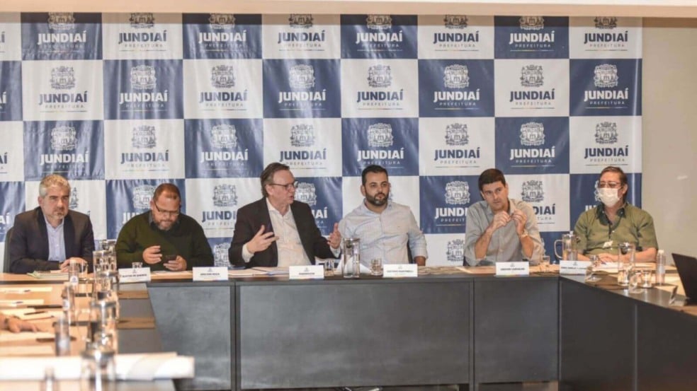 Gestores de Jundiaí e monitores do CCR AutoBAn